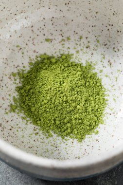 Geleneksel Kase İçinde Ev Yapımı Yeşil Japon Kibrit Çayı