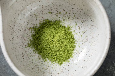 Geleneksel Kase İçinde Ev Yapımı Yeşil Japon Kibrit Çayı