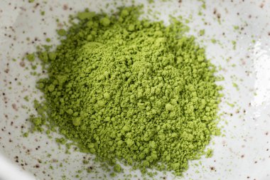 Geleneksel Kase İçinde Ev Yapımı Yeşil Japon Kibrit Çayı