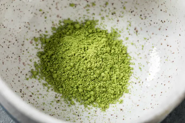 Geleneksel Kase İçinde Ev Yapımı Yeşil Japon Kibrit Çayı