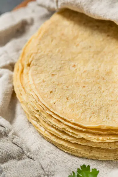 Ev yapımı Meksika Mısırlı Tortilla 'sı Kullanmaya Hazır