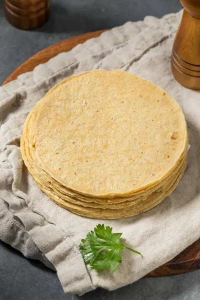 Ev yapımı Meksika Mısırlı Tortilla 'sı Kullanmaya Hazır