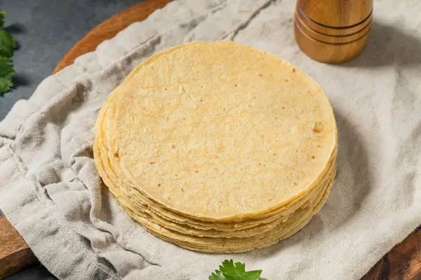 Ev yapımı Meksika Mısırlı Tortilla 'sı Kullanmaya Hazır