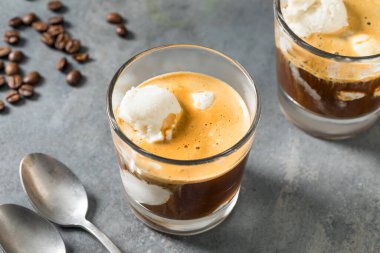 Ev yapımı Affogato Kahveli Dondurma