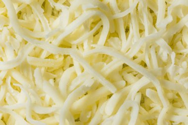 Parçalanmış organik Mozzarella Peyniri Yemek Kasesinde