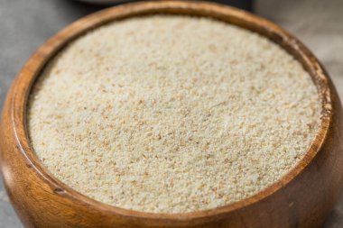 Kuru Organik Farina Buğdayı Yemek Pişirmek İçin Bir Kasede