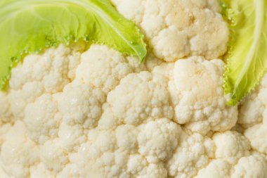 Beyaz Organik Çiğ Karnabahar Kafa Pişmeye Hazır