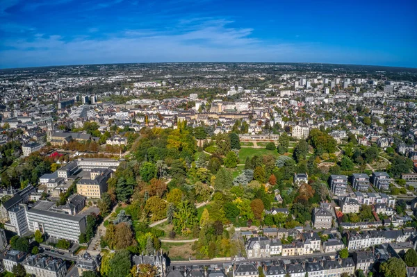 Rennes, Brittany, Fransa 'daki Thabor Park' ın Hava Görüntüsü