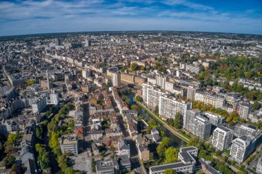 Fransa 'nın Rennes şehrinin havadan görüntüsü, Brittany