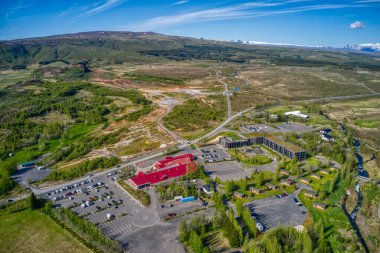 İzlanda 'nın popüler turizm beldesi Geysir' in hava görüntüsü