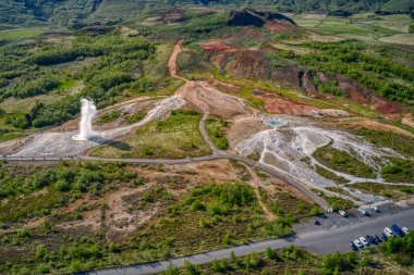 İzlanda 'nın popüler turizm beldesi Geysir' in hava görüntüsü