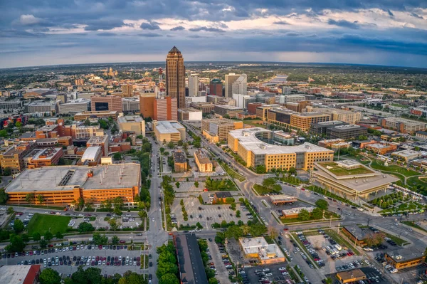 Aerial View Des Moine Iowa Skyline Facing West — Stock Photo, Image