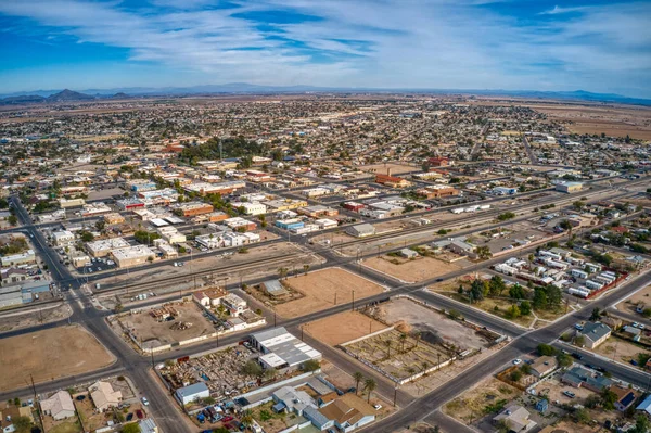 亚利桑那州卡萨格朗德凤凰城郊区市区的空中景观 — 图库照片