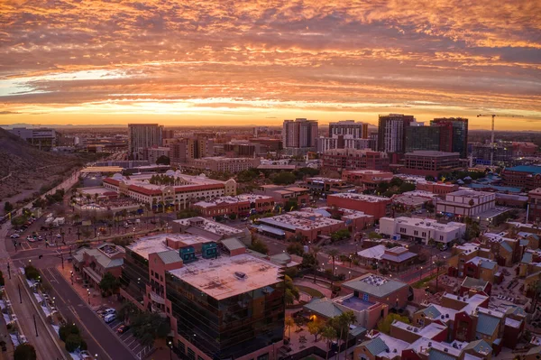 Tempe Arizona Nın Phoenix Banliyösünde Gündoğumunun Hava Görüntüsü — Stok fotoğraf