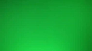 sabun köpükleri, uçan sabun köpükleri, yüzen sabun köpükleri krom anahtar yeşil ekran arkaplanı, mutlu ve eğlenceli konsept için 4k video