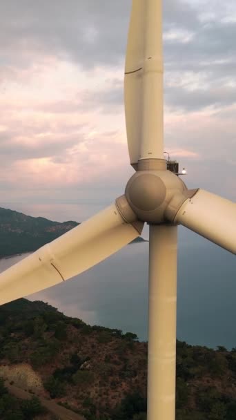 Close Rotating Blades Wind Turbine Wind Farm Aerial View Vertical — Stock Video
