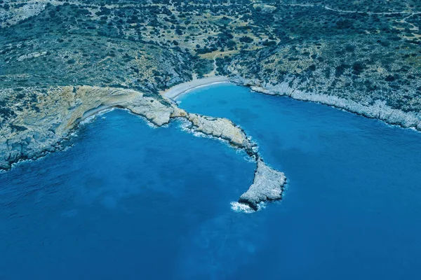 トルコのダッカ半島の岩礁とエーゲ海沿岸の空中撮影 — ストック写真