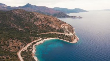 Türkiye 'deki Datca yarımadasının deniz manzarası bulutlu bir günde