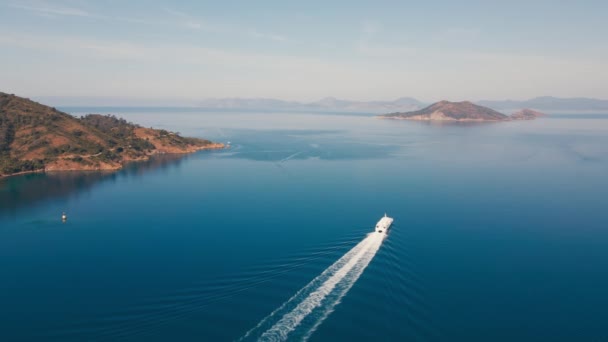 Piacere Yacht Crociera Isola Nel Mar Egeo Colpo Aereo — Video Stock