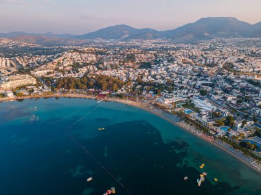 Türkiye 'nin Bodrum ilçe beldesinde havadan göl manzarası