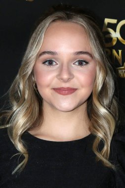 LOS ANGELES - Abby James Witherspoon Satürn Ödülleri 'nde 25 Ekim 2022 tarihinde Burbank, CA' da Marriott Kongre Merkezi 'ne geldi.