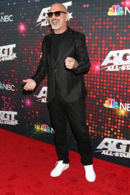 LOS ANGELES - NOV: Howie Mandel at the Americas Got Talent - All-Stars Photo Call at Radford Studio City, CA 