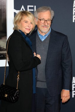 Kate Capshaw, Steven Spielberg AFI Fest 'te 6 Kasım 2022' de TCL Çin Tiyatrosu 'ndaki Fabelmanlar