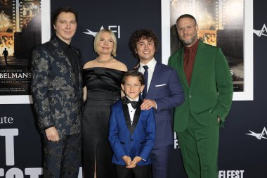 LOS ANGELES - NOV 6: Paul Dano, Michelle Williams, Gabriel LaBelle, Mateo Zoryna Francis-DeFord, Seth Rogen AFI Fest 'te - The Fabelmans at TCL Chinese Theater IMAX 6 Kasım 2022, Los Angeles, CA