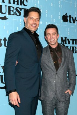 Joe Manganiello, Rob McElhenney, 9 Kasım 2022 'de Los Angeles' ta Linwood Dunn Tiyatrosu 'nda 3.