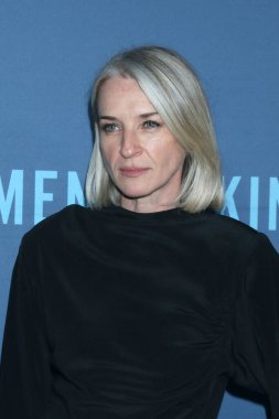 LOS ANGELES - 17 Kasım 2022 'de Beverly Hills, CA' de Samuel Goldwyn Tiyatrosu 'ndaki Kadın Konuşan Galasında hiç Carradine izledin mi?