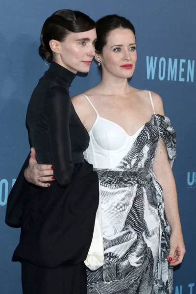 Los Angeles Nov Rooney Mara Claire Foy Women Talking Premiere — Stock Fotó