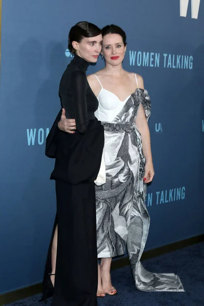 Los Angeles Nov Rooney Mara Claire Foy Στο Women Talking — Φωτογραφία Αρχείου