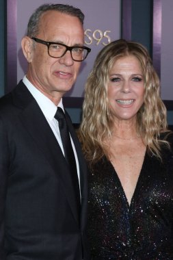 LOS ANGELES - 19 Kasım 2022 'de, Tom Hanks, Rita WIlson Fairmont Century Plaza Oteli' nde 13.