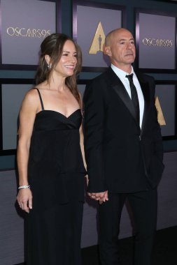 LOS ANGELES - 19 Kasım 2022 'de Fairmont Century Plaza Hotel' de 13. Valilik Ödülleri 'nde Susan Downey, Robert Downey Jr.