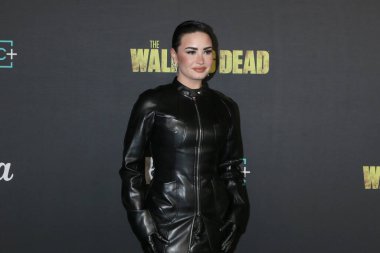 LOS ANGELES - 20 Kasım 2022 'de Los Angeles, CA' da The Walking Dead Finale 'de Demi Lovato