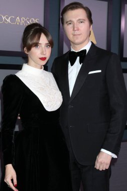 Zoe Kazan, Paul Dano, 19 Kasım 2022 'de Fairmont Century Plaza Oteli' nde 13.