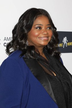 17 Kasım 2022 'de Beverly Hilton Oteli' nde düzenlenen 36. Geleneksel Amerikan Sineması Ödülleri 'nde Octavia Spencer.