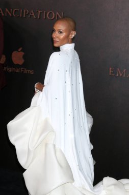 LOS ANGELES - 30 Kasım 2022 'de Westwood, CA' daki Village Theater 'daki Özgürlük Heyeti' nde Jada Pinkett Smith