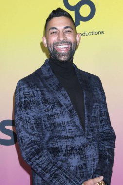 LOS ANGELES - 4 Aralık 2022 'de Beverly Hilton Oteli' nde verilen 2022 Streamy Ödülleri 'nde Dhar Mann,