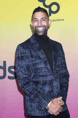 LOS ANGELES - 4 Aralık 2022 'de Beverly Hilton Oteli' nde verilen 2022 Streamy Ödülleri 'nde Dhar Mann,