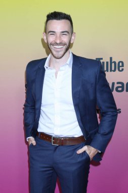 Brian Tyler Cohen, 4 Aralık 2022 'de Beverly Hilton Oteli' nde verilen 2022 Streamy Ödülleri 'nde.