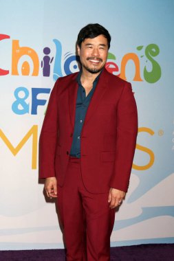 LOS ANGELES - 11 Aralık 2022 Childrens and Family Emmy Ödülleri 'nde Randall Park 11 Aralık 2022' de Ebell Tiyatrosu 'na geldi.