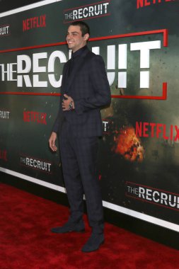 LOS ANGELES - 8 ARALIK: Noah Centineo The Acruit Netflix Seriews Premiere 'de The Grove' da 8 Aralık 2022 'de Los Angeles, CA