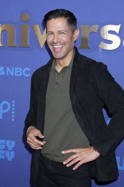 LOS ANGELES - JAN 15:  Jay Hernandez at NBCUniversal Press Tour Red Carpet at the Langham Pasadena Hotel  on January 15, 2023 in Pasadena, CA