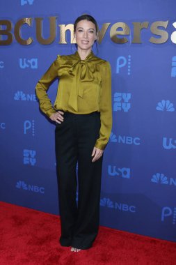 LOS ANGELES - JAN 15:  Natalie Zea at NBCUniversal Press Tour Red Carpet at the Langham Pasadena Hotel  on January 15, 2023 in Pasadena, CA