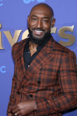 LOS ANGELES - JAN 15:  Adrian Holmes at NBCUniversal Press Tour Red Carpet at the Langham Pasadena Hotel  on January 15, 2023 in Pasadena, CA