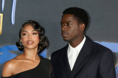 LOS ANGELES - FEB 15:  Lori Harvey, Damson Idris at the Snowfall Series Six premiere at the Ted Mann Theater on February 15, 2023 in Los Angeles, CA