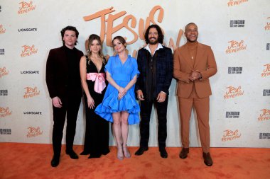 LOS ANGELES - DEC 15:  Joel Courtney, Anna Grace Barlow, Kimberly Williams-Paisley, Jonathan Roumie , DeVon Franklin at the Jesus Revolution Los Angele Premiere at the TCL Chinese Theater on February 15, 2023 in Los Angeles, CA