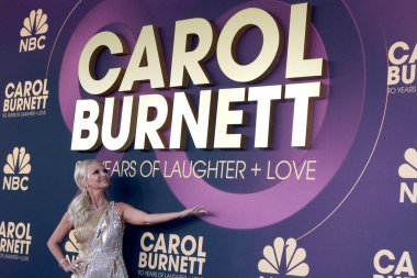 LOS ANGELES - MAR 2:  Kristin Chenoweth at the Carol Burnett  - 90 Years of Laughter and Love Special Taping for NBC at the Avalon Hollywood on March 2, 2023 in Los Angeles, CA