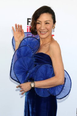 Michelle Yeoh, 4 Mart 2023 'te Santa Monica, CA' da, Sahildeki Çadır 'da Bağımsız Ruh Ödülleri' nde.